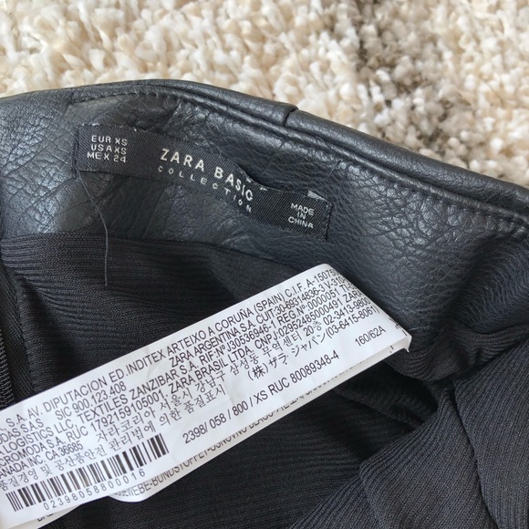 ✨MOVING SALE✨ Zara embroidered floral skirt - Picture 4 of 8